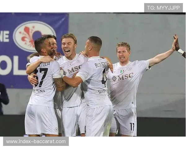 那不勒斯2-1逆转尤文图斯，霍伊伦头球梅开二度