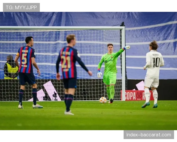 西甲考虑引入“门线裁判”通信系统，已在青年国王杯中进行测试